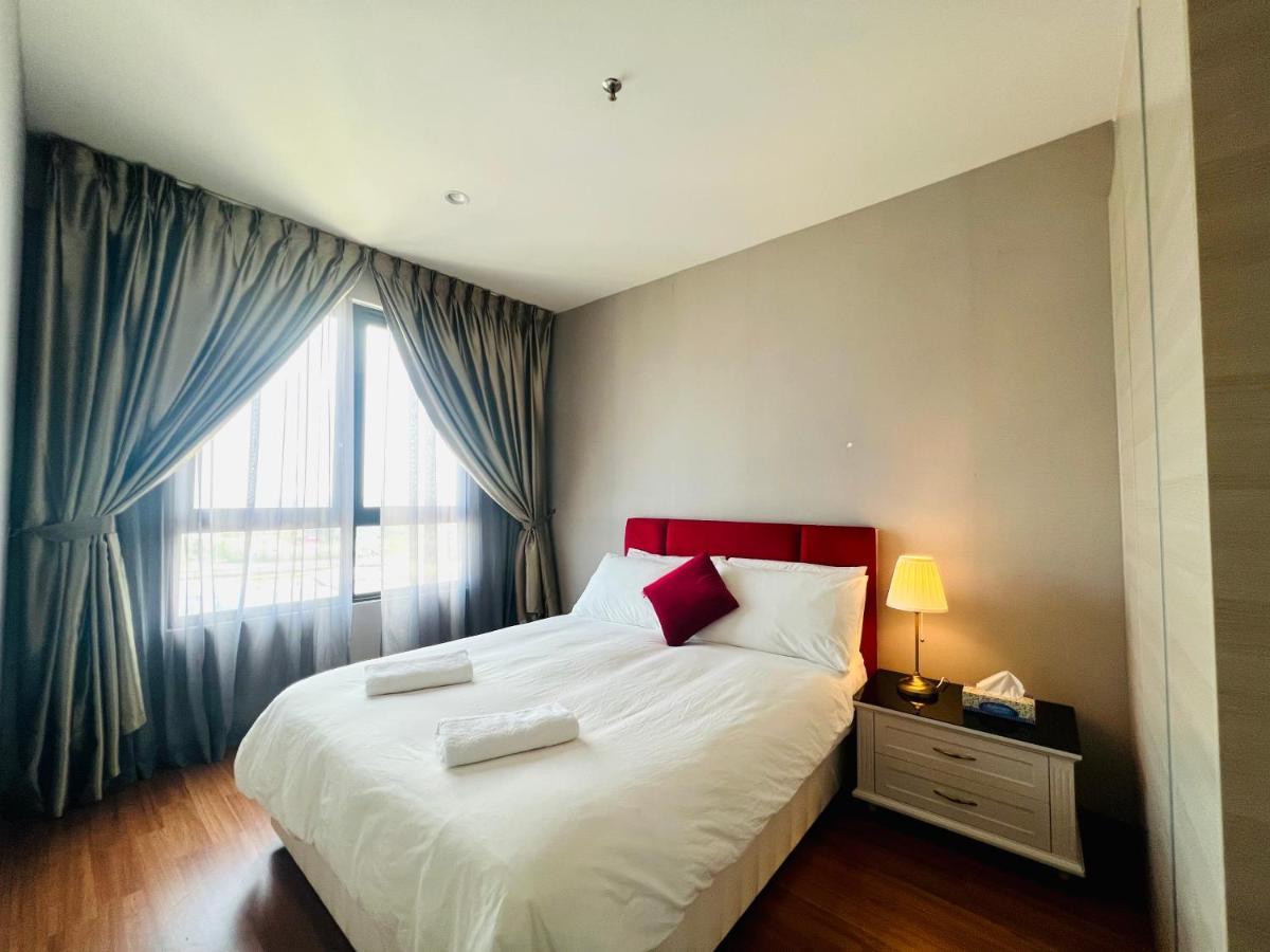 Homestay Honey I-icity I Soho Pangsapuri Shah Alam